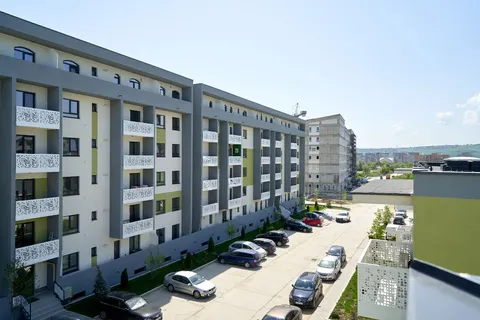 Exteriorul ansamblului Contemporan Homes - fotografia 6